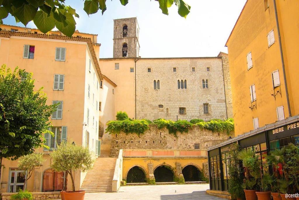 Grasse : Centre Ville Superbe Appartement 2 Chambres Buitenkant foto