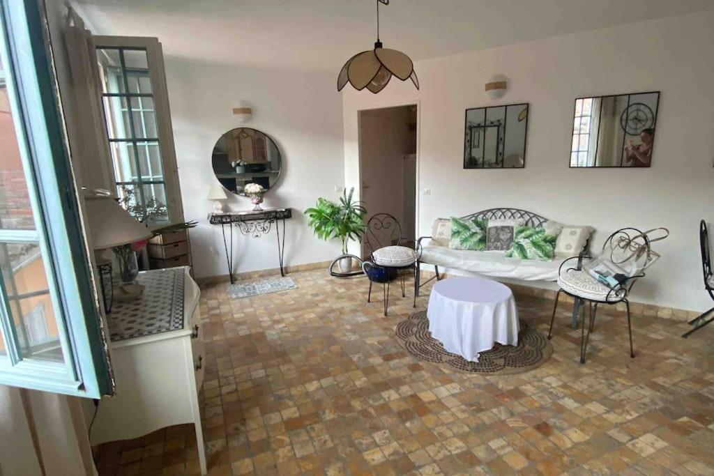 Grasse : Centre Ville Superbe Appartement 2 Chambres Buitenkant foto